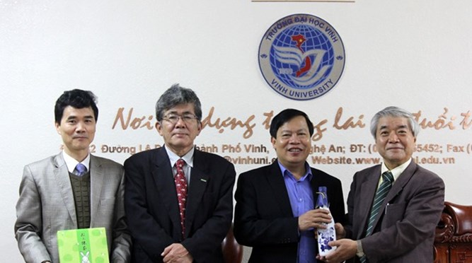  Japanese guests visited Vinh University right after Lunar New Year Holiday