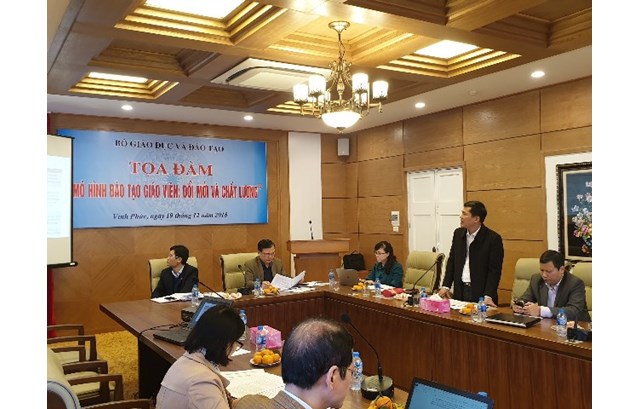 Report by Prof. PhD. Thai Van Thanh - Vice President of Vinh University on "Applying CDIO model in teacher training at Vinh University"